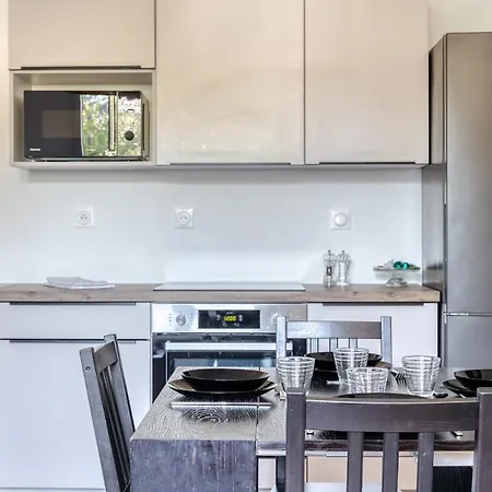 Citylodge - Spacieux 40m2 1 Ch Parking Wifi - Proche Centre & Gare Évreux